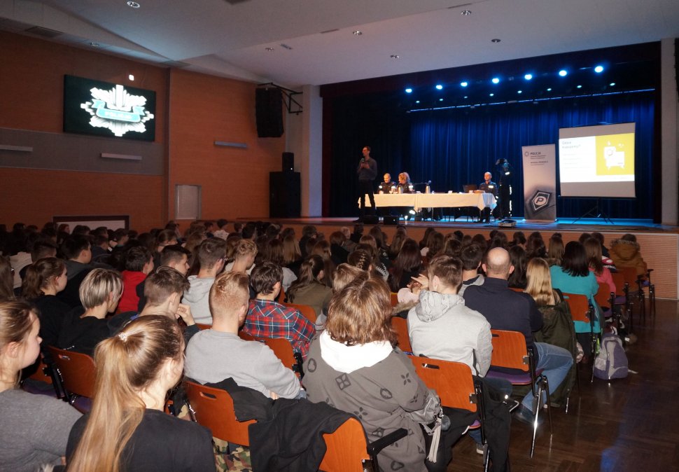 Szkolenie „Dej pozór na zagrożenia w cyberprzestrzeni” tym razem w Niedobczycach