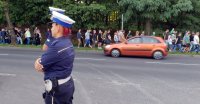 Policjanci WRD KMP w Rybniku podczas zabezpieczenia.